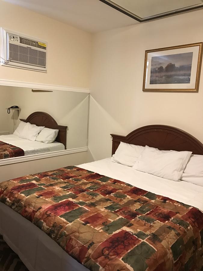 Waterbury Big Apple Motel Exterior foto