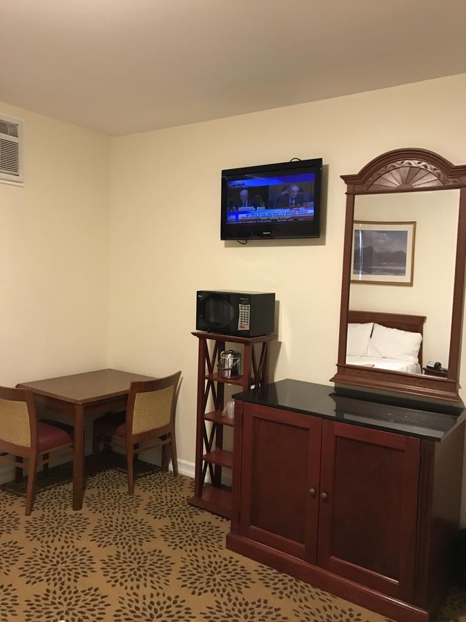 Waterbury Big Apple Motel Exterior foto
